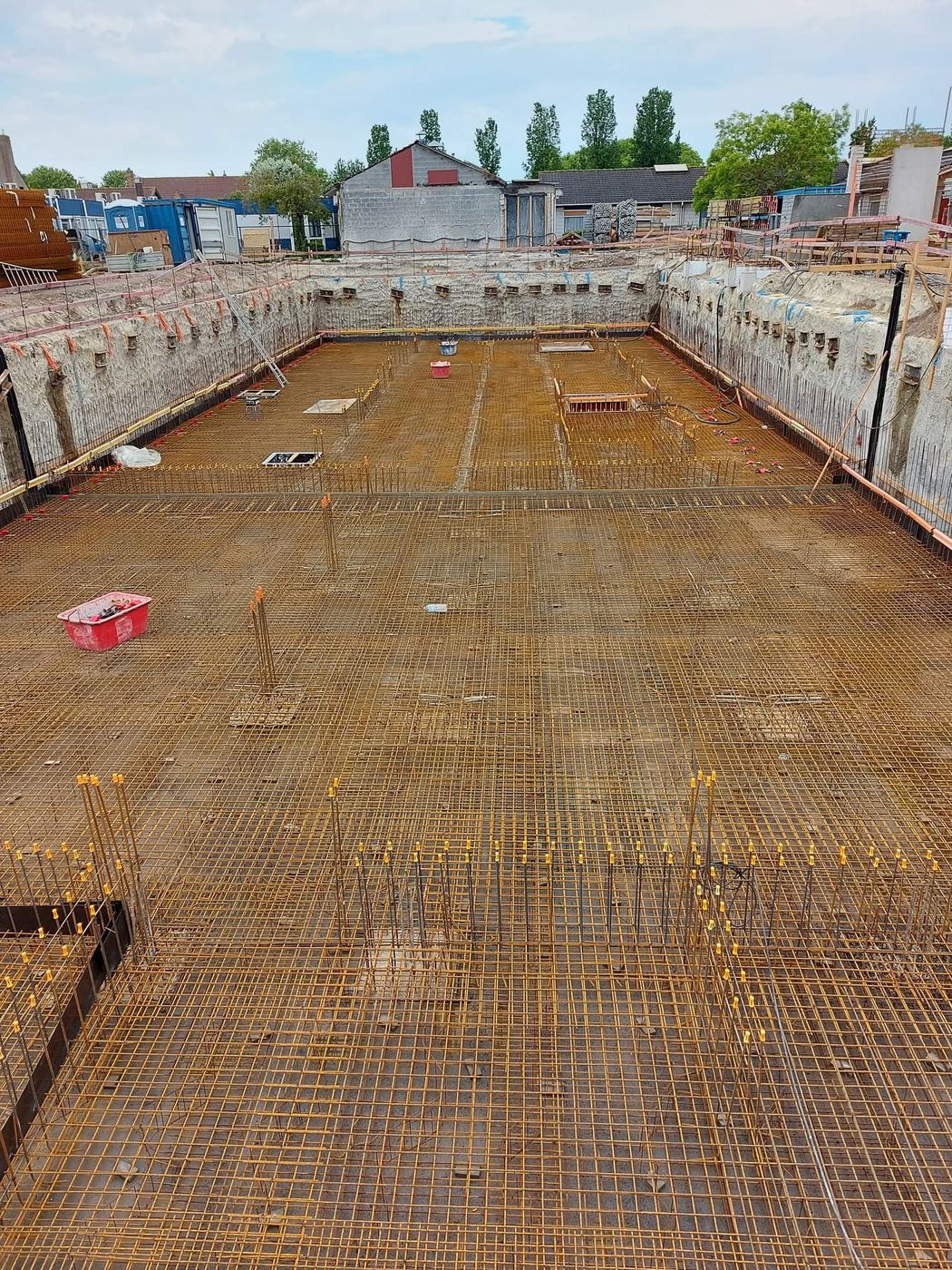 Bouwput met wapeningsstaal